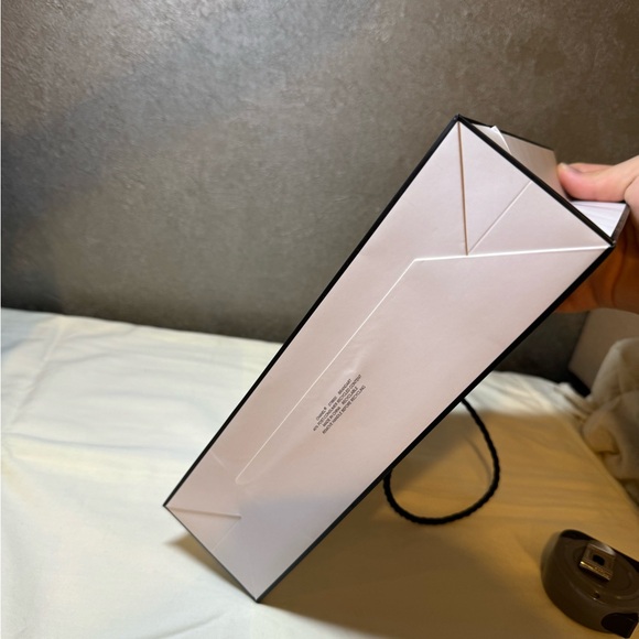 Chanel shopping bag - Picture 5 of 7